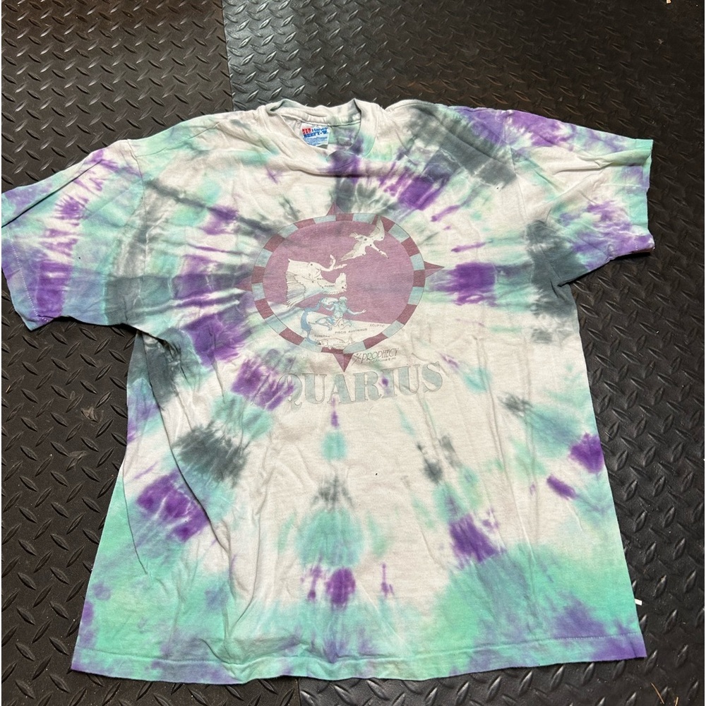 Vintage Aquarius Shirt